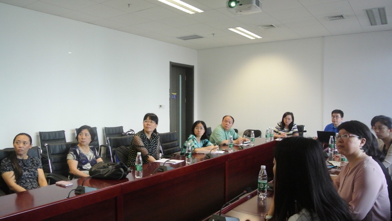 beat365在线唯一官网院举行英语双学位双专业和大学英语教学教务联系会议1